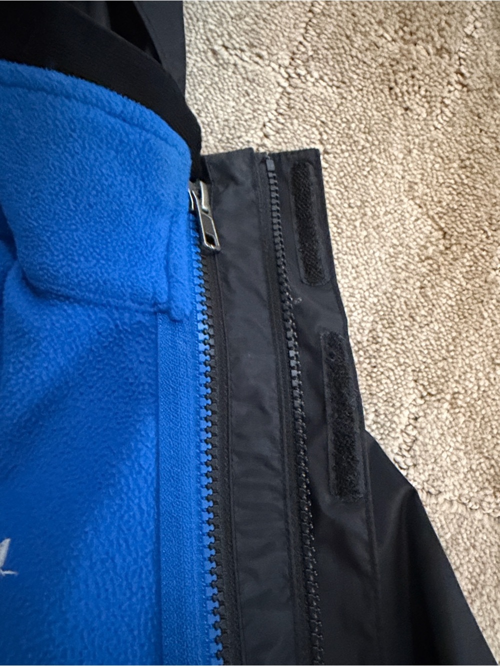 The North Face Triclimate 3-in-1
system. Boys size small - Picture 3 of 7